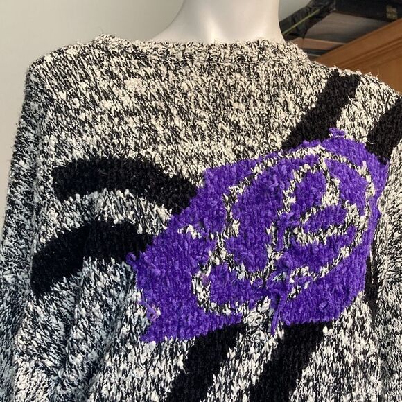 Collections plus   Unisex. vintage sweater - Picture 3 of 9